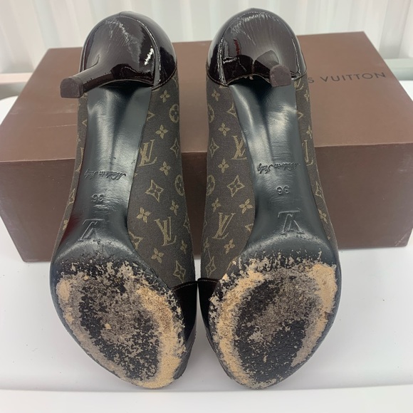 Authentic Louis Vuitton heels size 6 - Picture 2 of 4